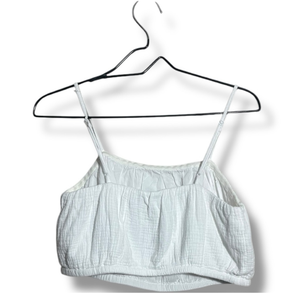 Express Large Smocked NWT White Lightweight Spaghetti Strap Tank Gauze Crop Top - Picture 13 of 16